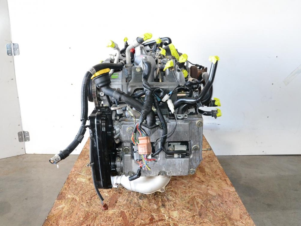 JDM 2002 2003 2004 2005 SUBARU IMPREZA WRX 2.0L TURBO ENGINE EJ205 AVCS MOTOR: Image 1