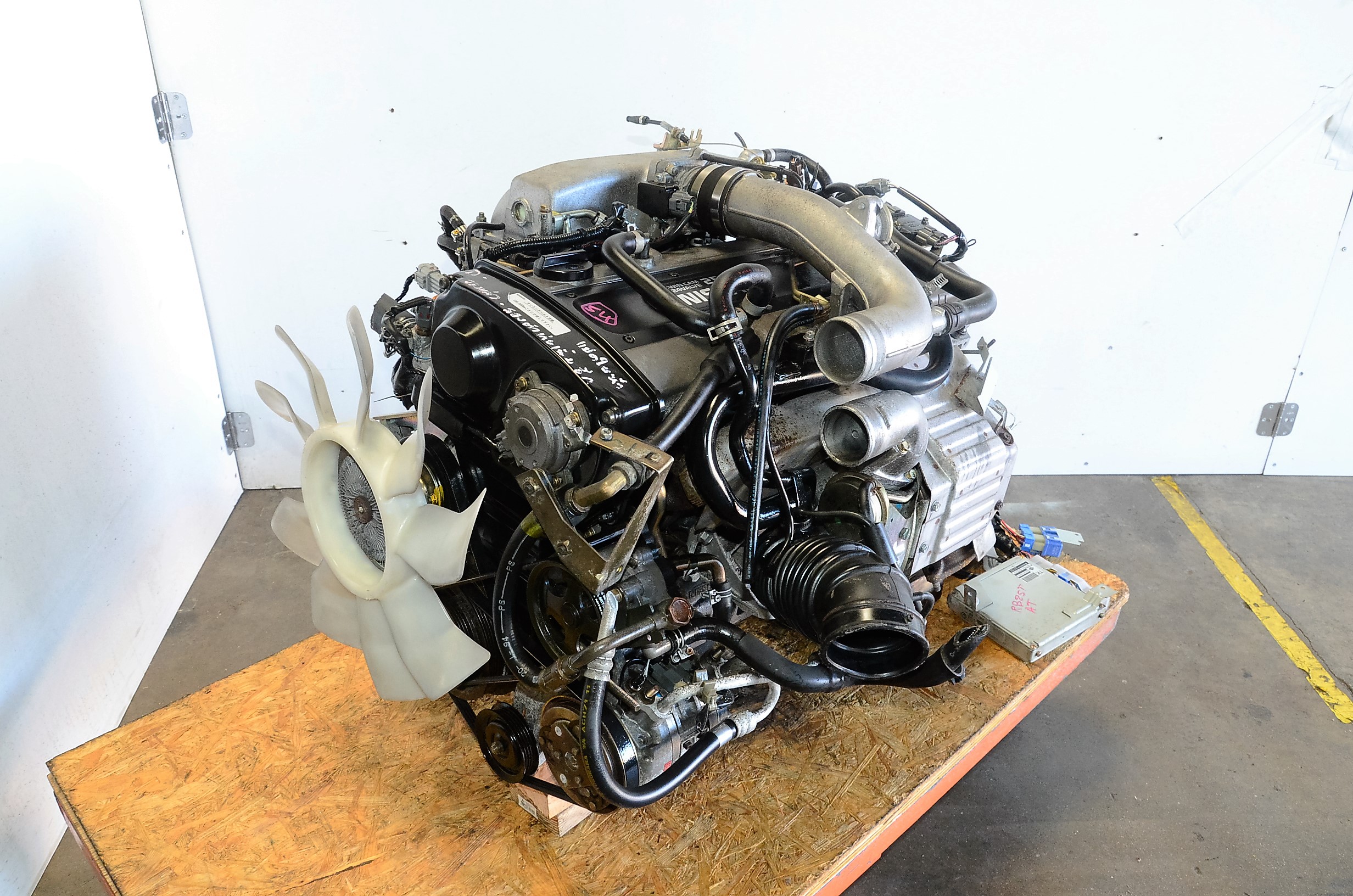 JDM Nissan Skyline  RB25DET  Turbo Engine Only: Image 2