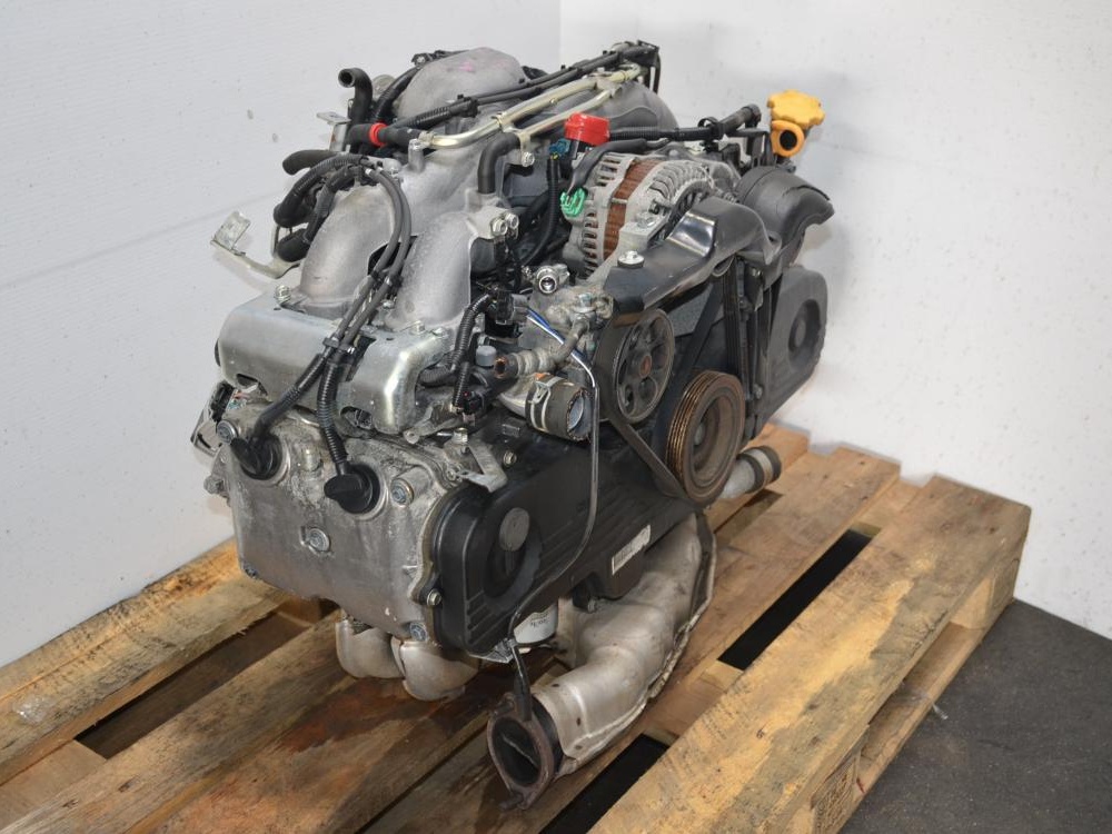 JDM 2000-2005 Subaru EJ203 2.0L Replacement Engine With Low Mileage For Sale: Image 1