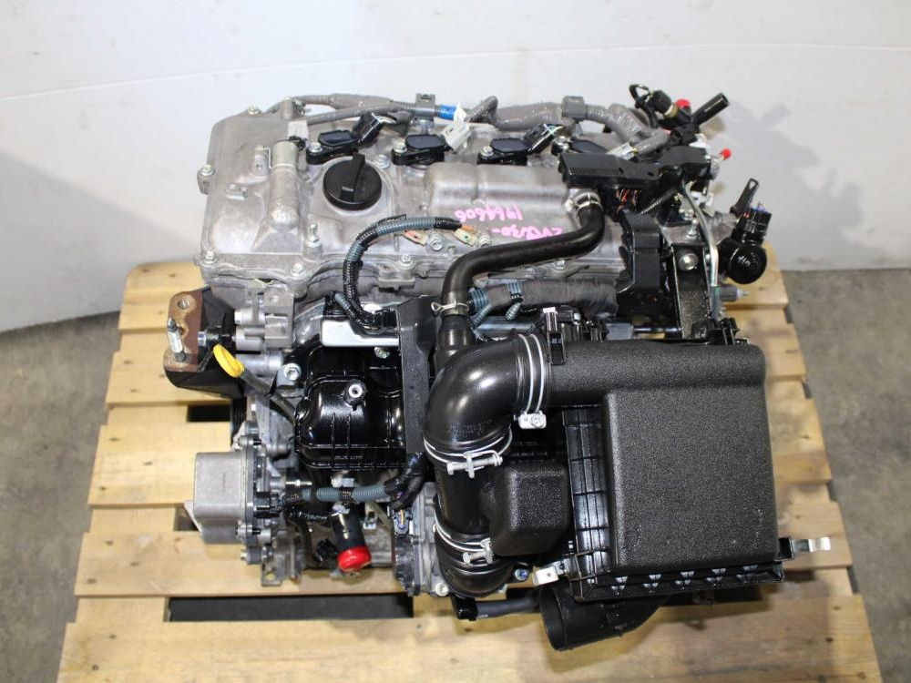 Used TOYOTA PRIUS 2011-2015 1.8L HYBRID ENGINE 2ZR-FXE MOTOR: Image 1