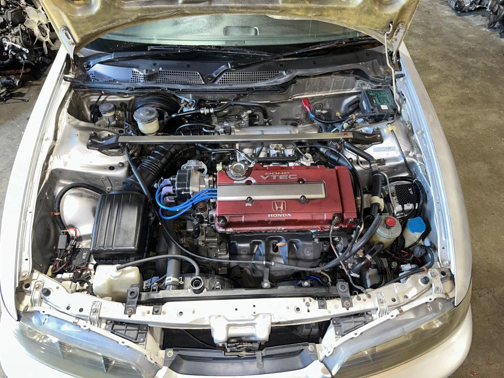1997-2001 ACURA INTEGRA B18C TYPE R DC2 1.8L DOHC VTEC MOTOR WITH 5 SP LSD TRANSMISSION JDM: Image 1