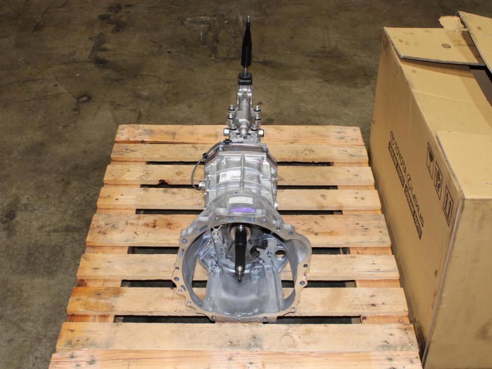 TOYOTA R154 5 SPEED MANUAL TRANSMISSION JDM R154 OEM (0 MILE) BRAND NEW 33030-2A630: Image 3