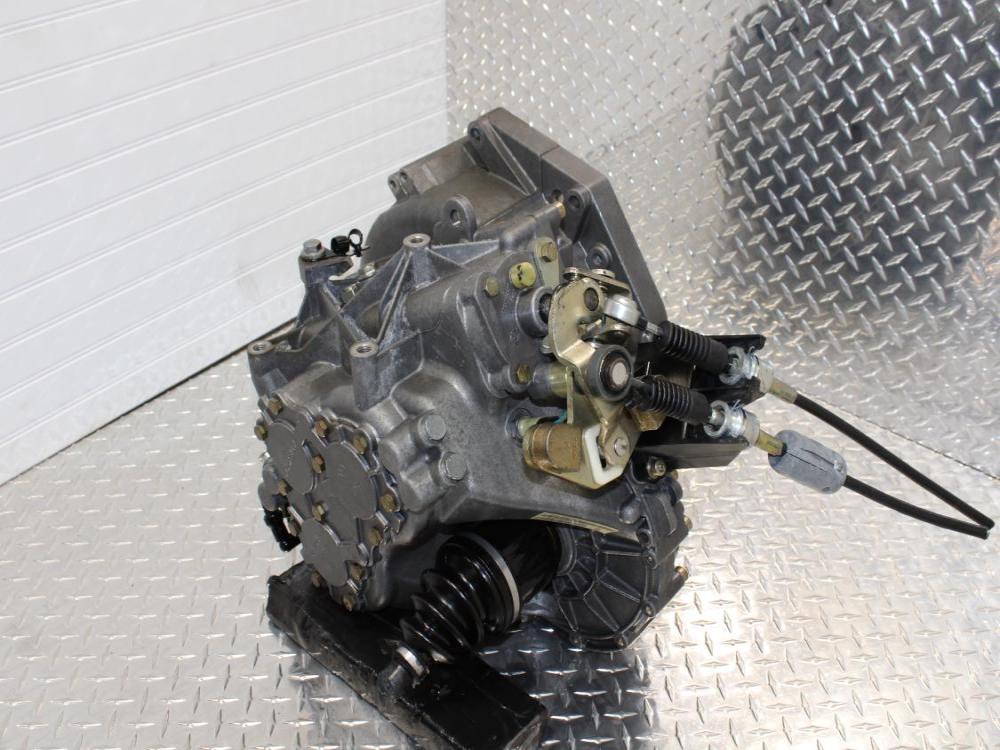 2002-2004 MINI COOPER S 1.6 SUPERCHARGED 6 SPEED MANUAL TRANSMISSION (TESTED): Image 3