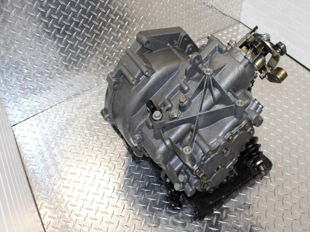 2002-2004 MINI COOPER S 1.6 SUPERCHARGED 6 SPEED MANUAL TRANSMISSION (TESTED): Image 5